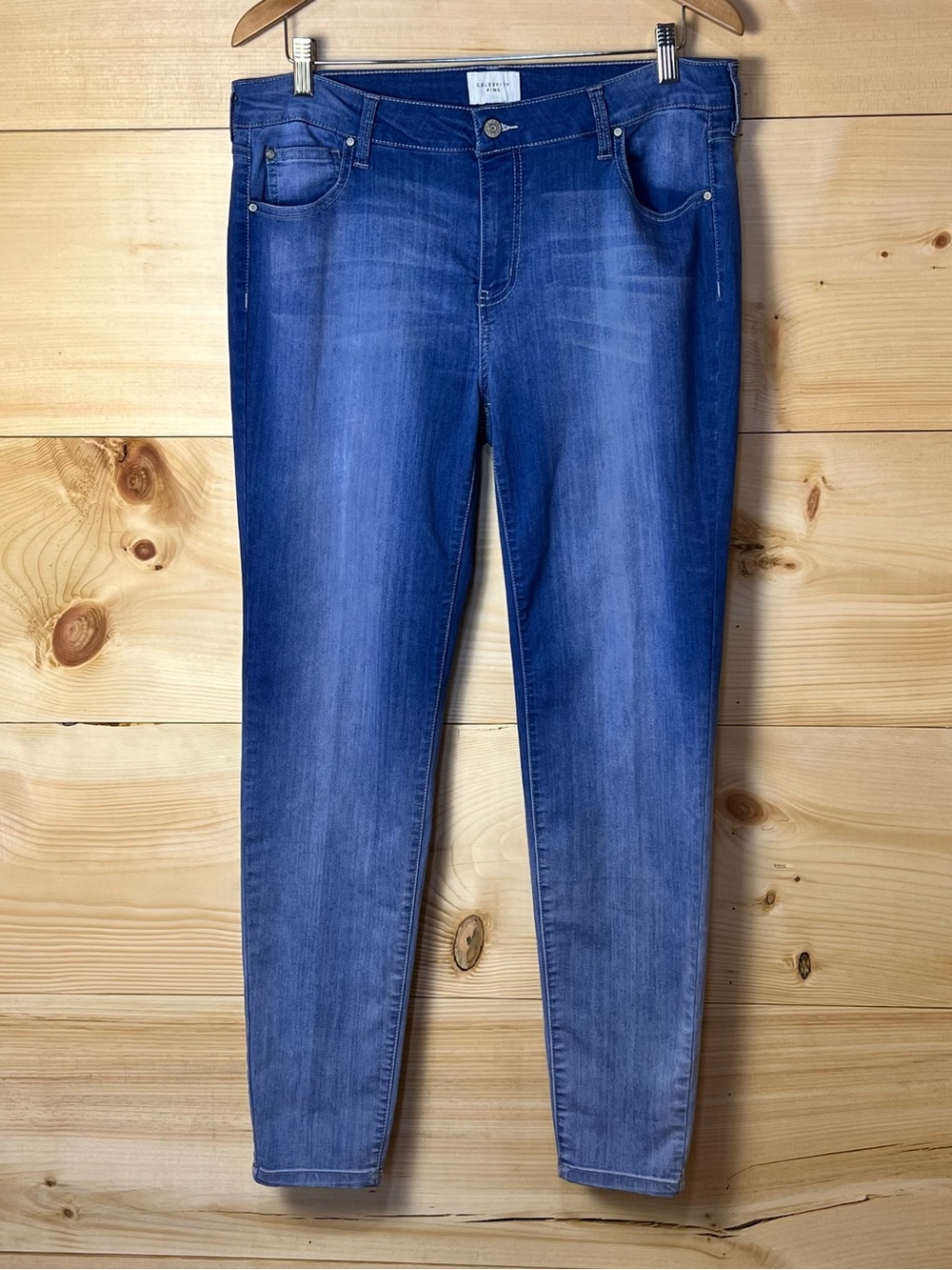 Celebrity Pink Women's Medium Blue Mid-Rise Skinny Jeans -Casual Streetwear
